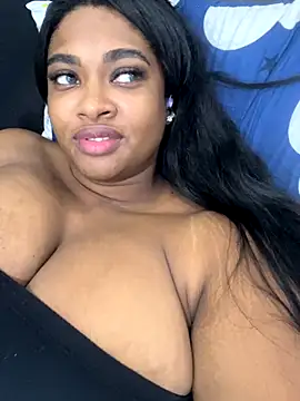 Snapshot of _MARRTINNA_ chatting on 10.11.25 MARRTINNA online show from 10.11.25