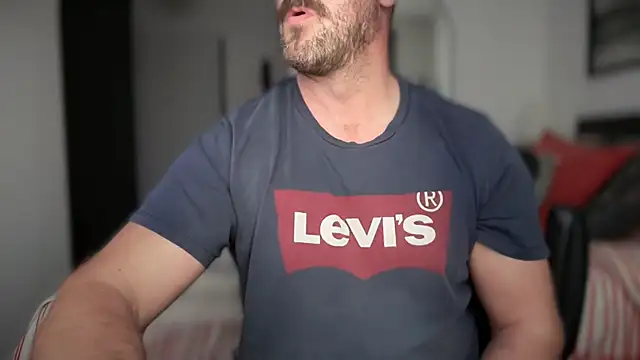 Snapshot of Mr_Beef chatting on 10.02.25 Mr Beef online show from 10.02.25