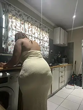 Bootyfulbarbiie online show from 02.22.25