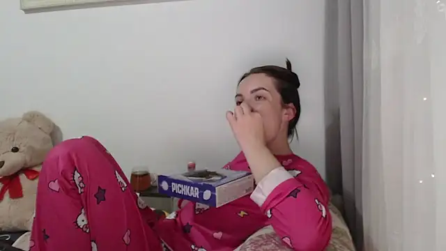  JustmeHere  online show from 11.28.25