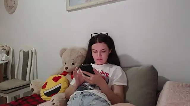  JustmeHere  online show from 12.18.25