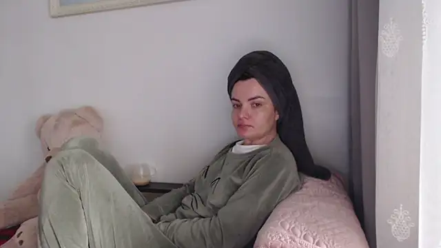  JustmeHere  online show from 12.19.25