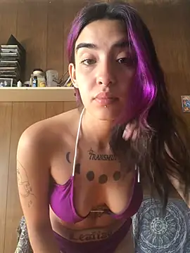 akivenussss online show from 12.22.24