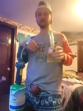 Snapshot of Seymour93 chatting on 12.30.24 Seymour93 online show from 12.30.24