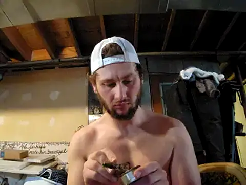 Snapshot of Seymour93 chatting on 01.26.25 Seymour93 online show from 01.26.25