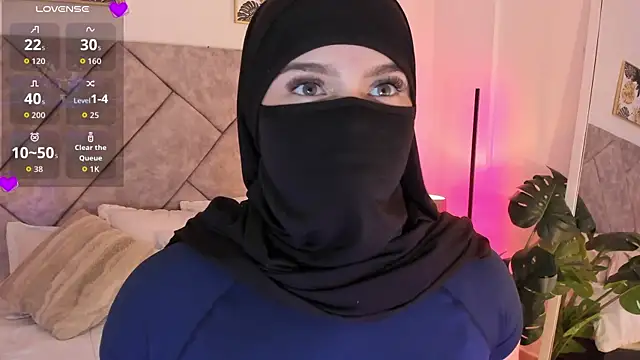 anna-henao online show from 10.13.25