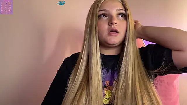 SweetPaige  online show from 12.18.24