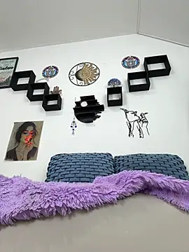 jamilaross online show from 10.13.25