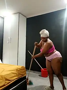 Snapshot of Ms__JOJO chatting on 10.03.25 Ms JOJO online show from 10.03.25