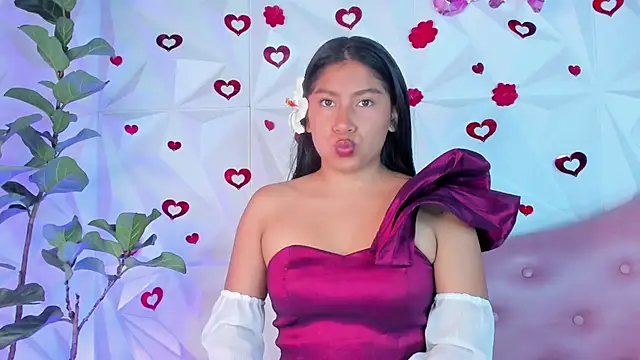 LinnaGardenia online show from 02.21.25