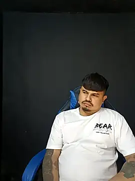 Snapshot of DickMasterfindom chatting on 04.25.26 DickMasterfindom online show from 04.25.26