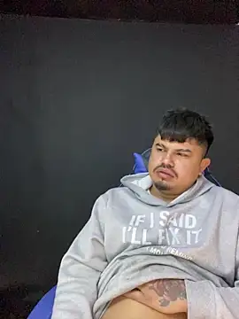 Snapshot of DickMasterfindom chatting on 04.26.26 DickMasterfindom online show from 04.26.26