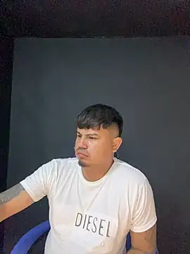 Snapshot of DickMasterfindom chatting on 05.18.26 DickMasterfindom online show from 05.18.26