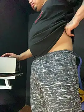 Snapshot of DickMasterfindom chatting on 05.22.26 DickMasterfindom online show from 05.22.26