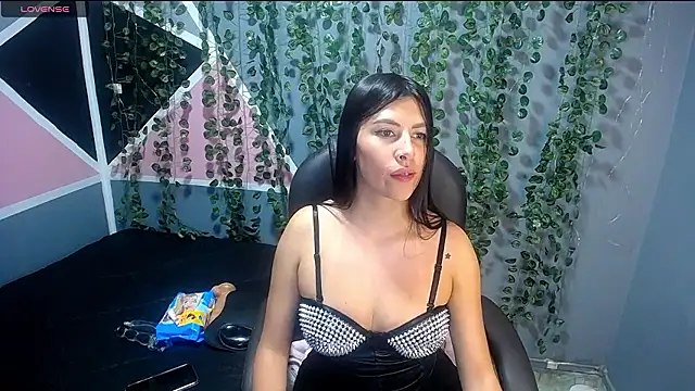 Alanna atm  online show from 12.02.24