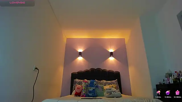 Sofia Clauss  online show from 02.06.26