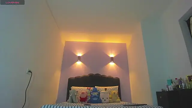 Sofia Clauss  online show from 03.11.26