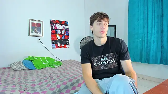 Snapshot of AlessandroDybala chatting on 07.04.26 AlessandroDybala online show from 07.04.26