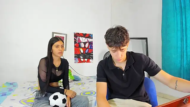 Snapshot of AlessandroDybala chatting on 07.08.26 AlessandroDybala online show from 07.08.26