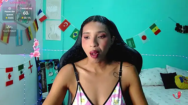 Snapshot of sensitive_brunette chatting on 06.13.26 sensitive brunette online show from 06.13.26