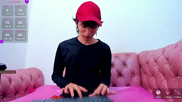 Snapshot of JeanRam18 chatting on 09.11.25 JeanRam18 online show from 09.11.25