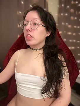 Snapshot of emigooflordXD chatting on 12.23.24 emigooflordXD online show from 12.23.24