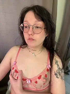 Snapshot of emigooflordXD chatting on 02.20.25 emigooflordXD online show from 02.20.25