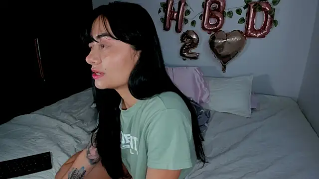 Lauren A online show from 12.16.25