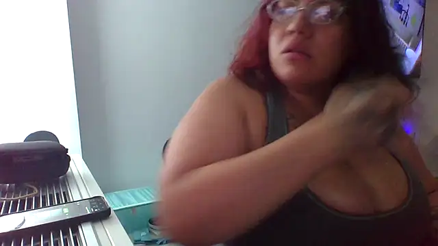 Snapshot of WitchiKitti chatting on 07.17.26 WitchiKitti online show from 07.17.26