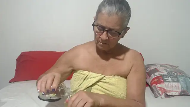 candy mature  online show from 01.09.25
