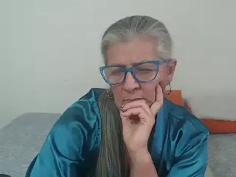 candy mature  online show from 01.13.25