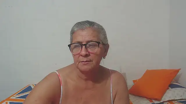 candy mature  online show from 02.18.25