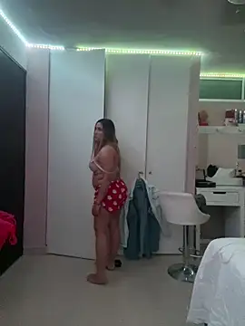 DarianaGuzz online show from 03.10.25