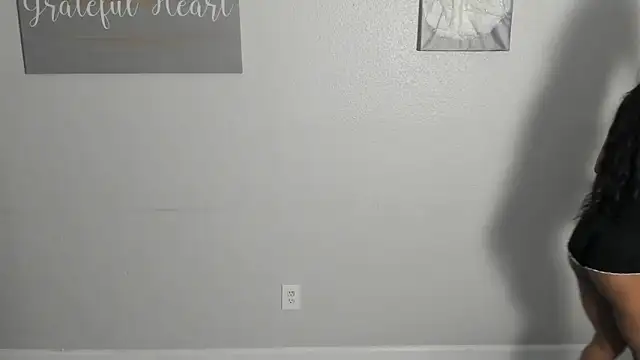 yiauana online show from 01.27.25