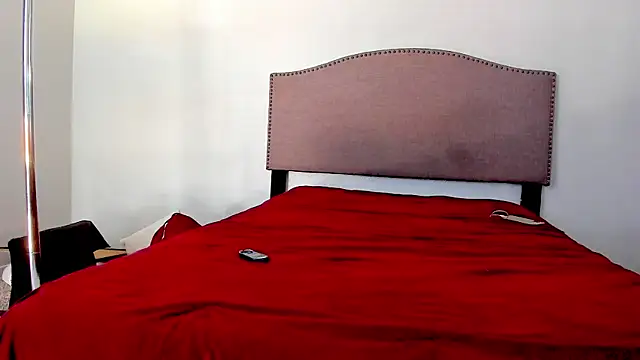 yiauana online show from 10.26.25