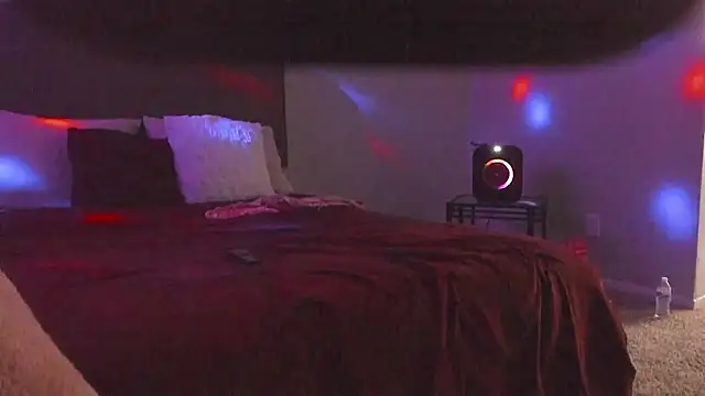 yiauana online show from 02.24.26