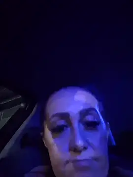 AvaLloyd online show from 02.05.25