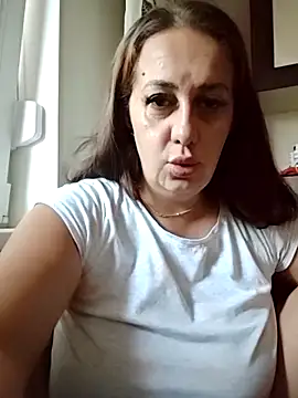 AvaLloyd online show from 09.28.25