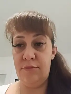 AvaLloyd online show from 11.17.25