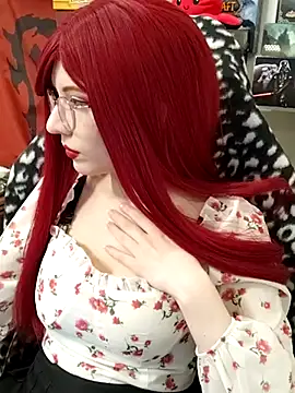 ElliMoor online show from 12.04.24