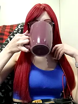 ElliMoor online show from 01.22.25