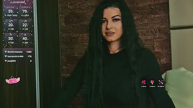 EmilyColle  online show from 12.09.24