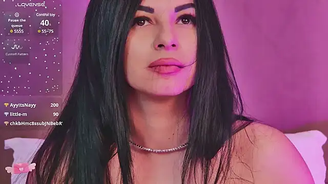 EmilyColle  online show from 03.17.25