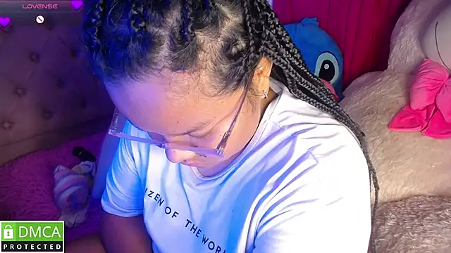 KittyHot20 online show from 10.28.25