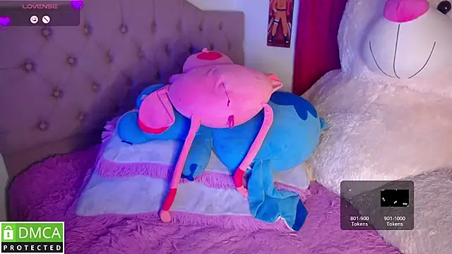 KittyHot20 online show from 12.15.25