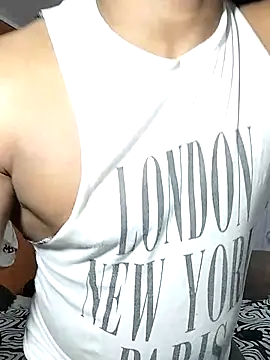 Snapshot of Negroricobaby chatting on 03.18.25 Negroricobaby online show from 03.18.25