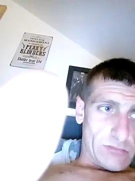 Snapshot of danthemannnn chatting on 11.02.25 danthemannnn online show from 11.02.25