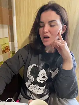 Snapshot of Karolina_llove chatting on 12.06.24 Karolina llove online show from 12.06.24