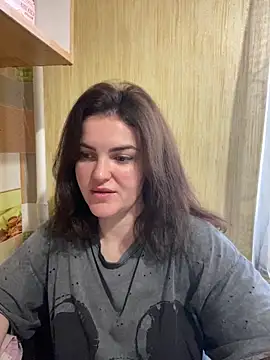 Snapshot of Karolina_llove chatting on 12.31.24 Karolina llove online show from 12.31.24