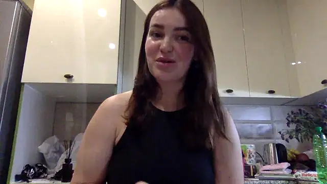 Snapshot of Karolina_llove chatting on 09.25.25 Karolina llove online show from 09.25.25